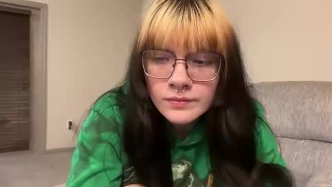 Snapshot of irissweets chatting on 02-16-26, 02:29 irissweets online show from 02-16-26, 02:29