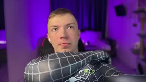 Iron online show from 02-12-26, 07:42