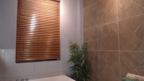 Iron Tous online show from 04-02-26, 09:12