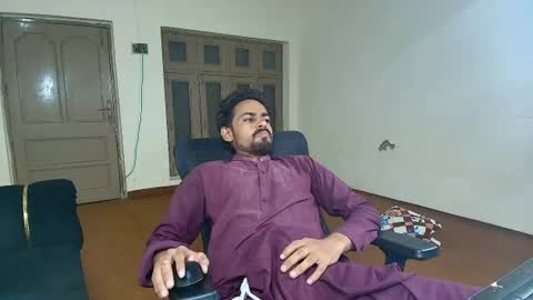 Naveed online show from 08-05-26, 06:11