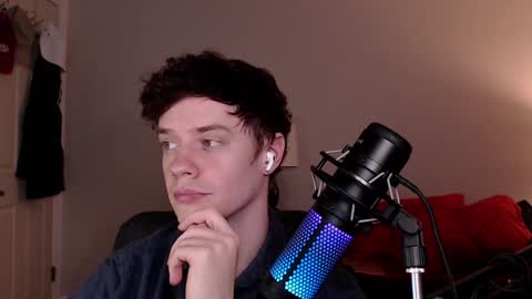 Snapshot of ironthud chatting on 12-07-24, 01:03 Sam online show from 12-07-24, 01:03