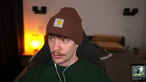 Snapshot of ironthud chatting on 09-28-25, 06:02 Sam online show from 09-28-25, 06:02