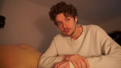 Snapshot of ironthud chatting on 10-21-25, 12:00 Sam online show from 10-21-25, 12:00