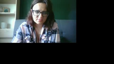 Snapshot of irresistibleparis chatting on 06-09-26, 05:19 Paris online show from 06-09-26, 05:19
