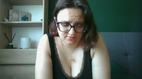 Snapshot of irresistibleparis chatting on 07-02-26, 05:35 Paris online show from 07-02-26, 05:35