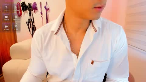 Snapshot of irvinepassion chatting on 02-20-26, 09:21 WILL ANDREW online show from 02-20-26, 09:21