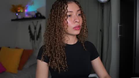 isa_____ online show from 10-29-25, 03:20