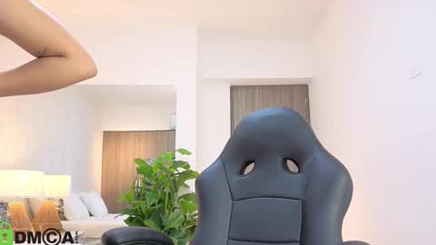 ISA online show from 11-25-25, 03:39