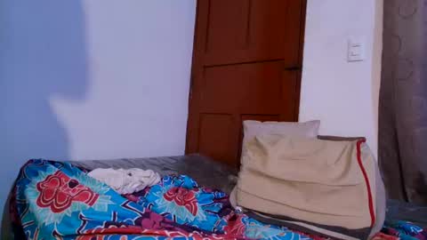 Snapshot of isa__sweet_ chatting on 06-29-26, 10:15 isa__sweet_ online show from 06-29-26, 10:15