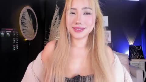 Snapshot of isa_cortes_ chatting on 04-27-26, 02:15 Isa Cortes online show from 04-27-26, 02:15
