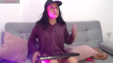 Snapshot of isa_hall chatting on 03-06-25, 11:53 Isabella Hall online show from 03-06-25, 11:53