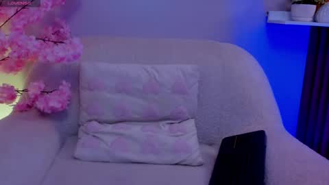    online show from 11-23-25, 04:12