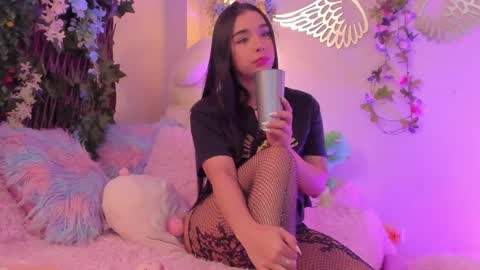 Snapshot of isa_nixon chatting on 09-27-25, 08:14 Isabella online show from 09-27-25, 08:14