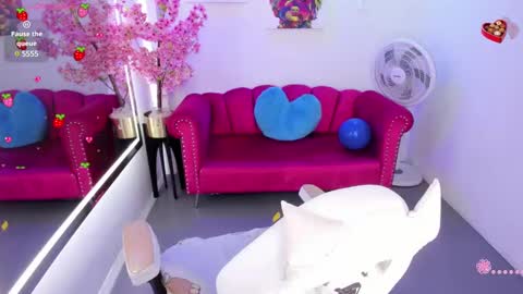 isabella online show from 02-08-25, 09:56