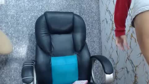Snapshot of isa_x18 chatting on 07-19-26, 02:04 isa_x18 online show from 07-19-26, 02:04