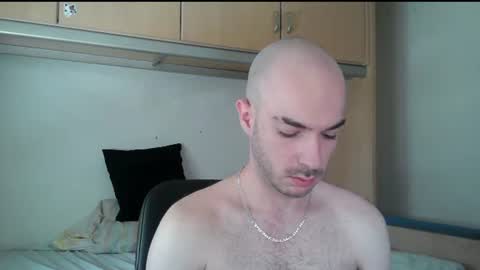 Snapshot of isaac99c chatting on 07-09-26, 11:47 Isaac99c online show from 07-09-26, 11:47