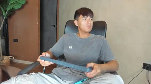 isaac_grimm online show from 02-06-26, 03:44