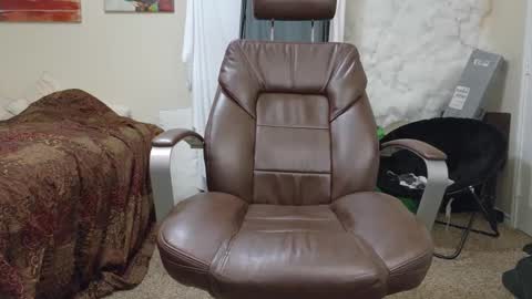 isaac online show from 10-09-25, 05:33