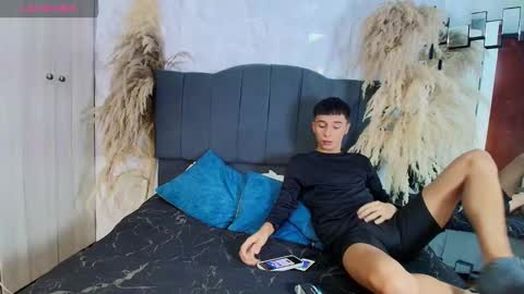 Snapshot of isaac_tan chatting on 02-20-26, 04:31 Isaac tan online show from 02-20-26, 04:31