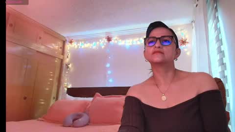 Snapshot of isabeel_sofia01 chatting on 05-17-26, 11:39 Isabeel Sofia online show from 05-17-26, 11:39