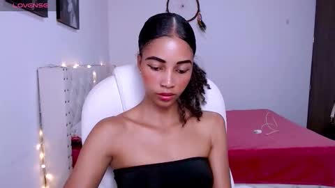 Snapshot of isabel_bailey chatting on 02-20-26, 11:16 isabel online show from 02-20-26, 11:16