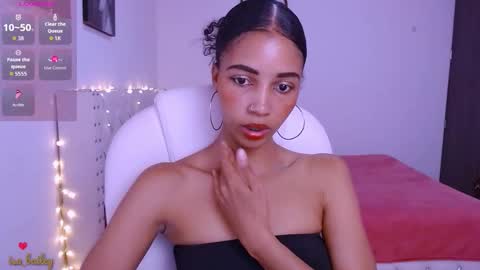 Snapshot of isabel_bailey chatting on 02-23-26, 07:44 isabel online show from 02-23-26, 07:44