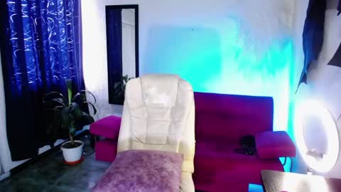 isabel online show from 04-13-26, 08:36