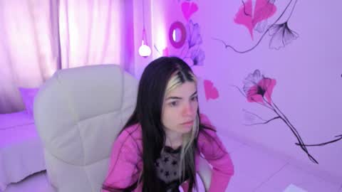 Snapshot of isabela_fiorelli chatting on 10-26-25, 01:06 isabela_fiorelli online show from 10-26-25, 01:06