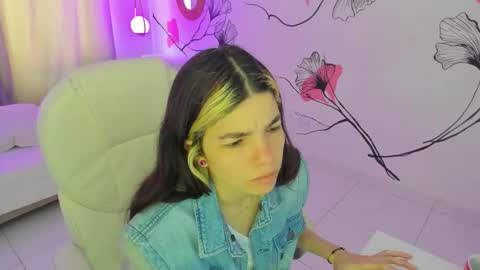 Snapshot of isabela_fiorelli chatting on 11-23-25, 01:11 isabela_fiorelli online show from 11-23-25, 01:11