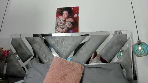 Mommy Isa online show from 02-10-26, 05:00