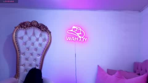 Snapshot of isabela_tay chatting on 06-19-26, 11:36 ISABELA online show from 06-19-26, 11:36