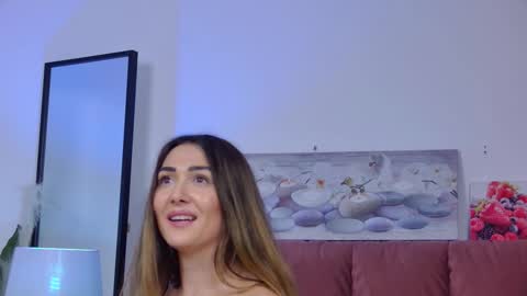 Snapshot of isabelasasha chatting on 03-03-25, 07:39 Isa online show from 03-03-25, 07:39