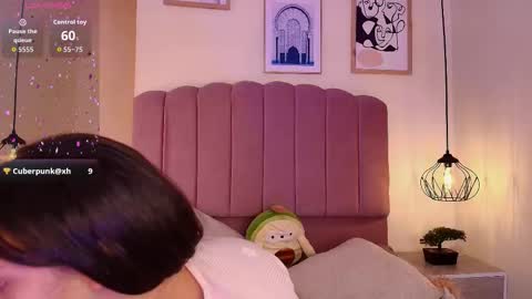 isabelgh_ online show from 11-06-25, 03:40