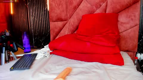 Snapshot of isabella_arias1 chatting on 01-30-25, 10:19 Isabella Arias online show from 01-30-25, 10:19