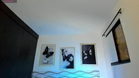 Snapshot of isabella_diazx chatting on 05-27-26, 01:57 Isabella online show from 05-27-26, 01:57