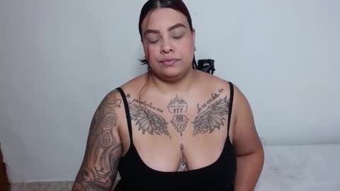  estefania online show from 11-17-25, 12:00