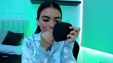 ISABELLA online show from 06-27-26, 05:29