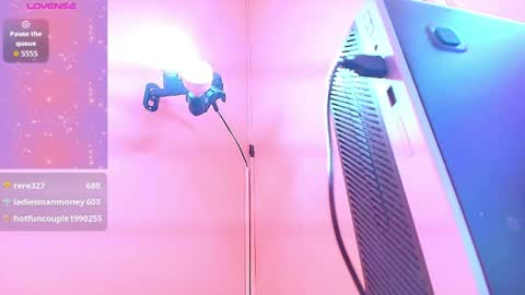 Snapshot of isabella_mendez_1 chatting on 04-29-26, 05:30 Isa online show from 04-29-26, 05:30
