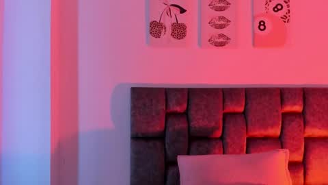 Isabella Moon9 online show from 03-28-26, 12:05