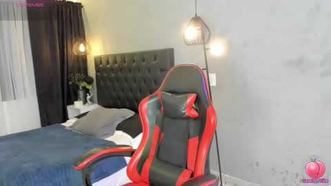 Isabella Nowa online show from 03-07-26, 12:02