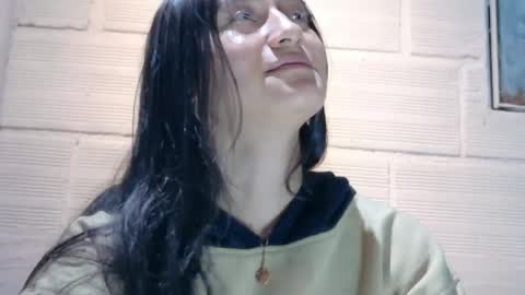 Snapshot of isabella_nowa chatting on 05-21-26, 09:55 Isabella Nowa online show from 05-21-26, 09:55