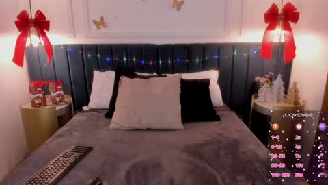 Snapshot of isabella_roa chatting on 12-18-24, 08:14 Isabella online show from 12-18-24, 08:14