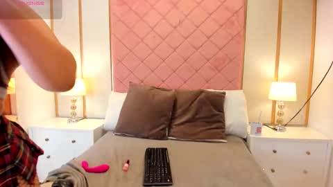 Isabella online show from 03-23-26, 05:00