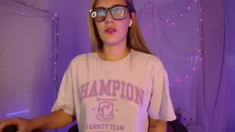 Isabella Rros online show from 11-14-25, 10:51