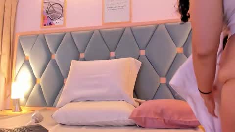 Bella online show from 01-16-26, 11:14