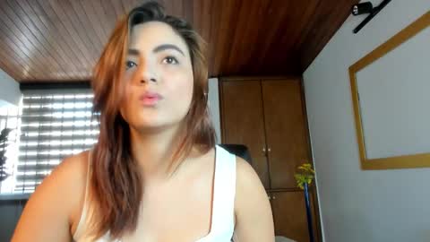 Isabella  Everyday From 0530 to 1430 Col Time online show from 09-13-25, 12:27