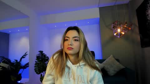 Isabella  Everyday From 0530 to 1430 Col Time online show from 02-06-26, 11:35