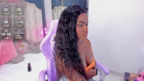 Snapshot of isabellabroms21 chatting on 12-07-24, 09:00 v online show from 12-07-24, 09:00