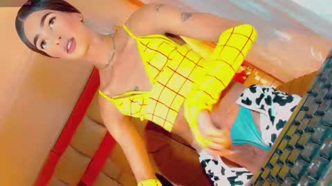 isabellagirs online show from 10-10-25, 04:50
