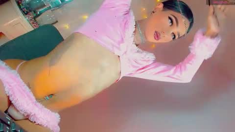 isabellagirs online show from 02-05-26, 05:12